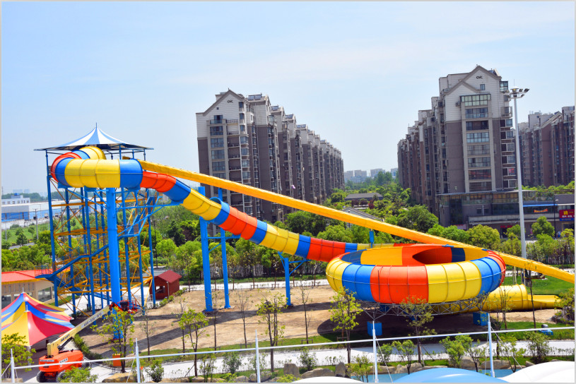 Customizable Platform Height Aqua Park Equipment Constructed with Top- Fiberglass Material
