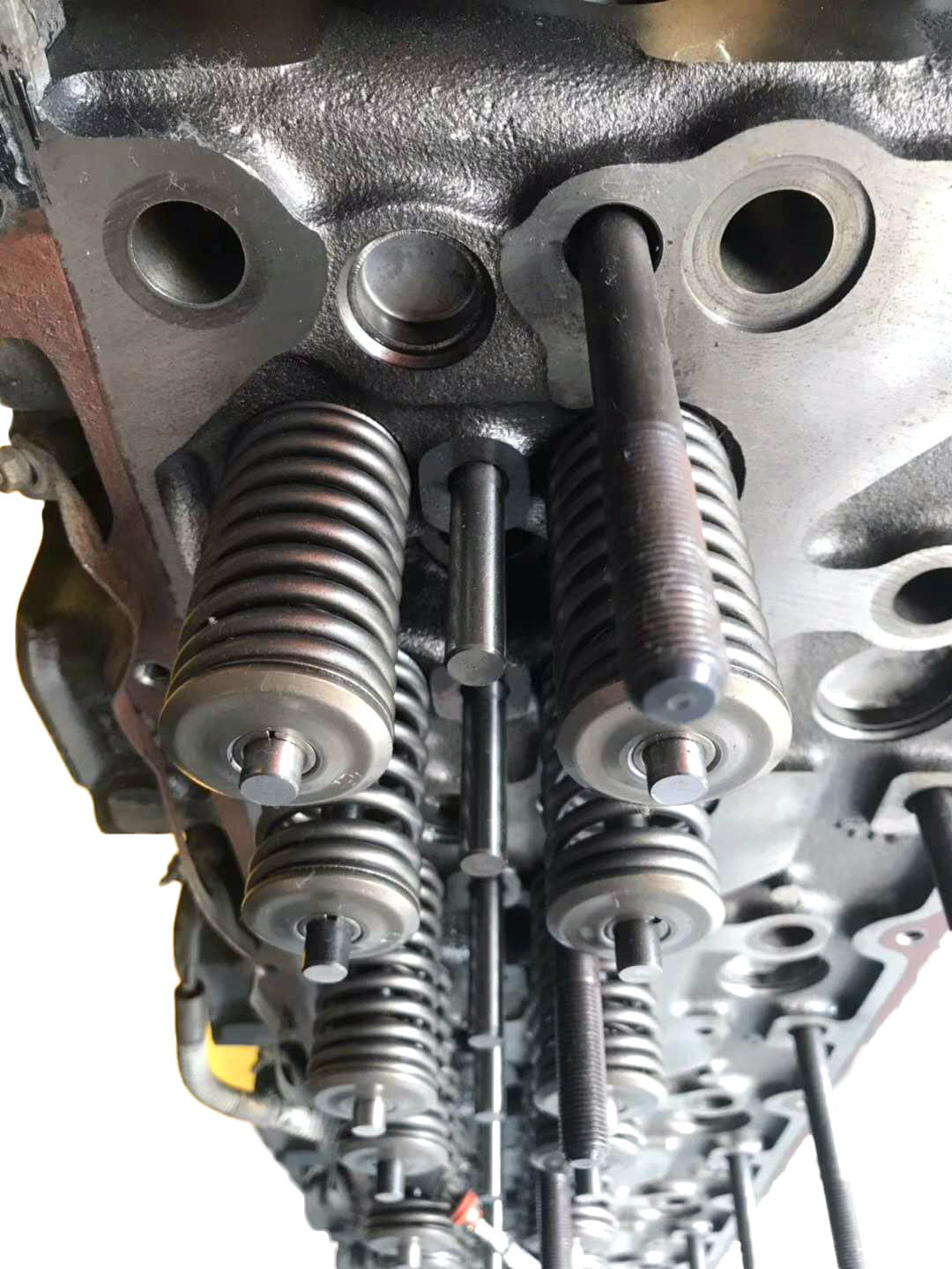 6WG1 Diesel Engine Cylinder Head Assembly