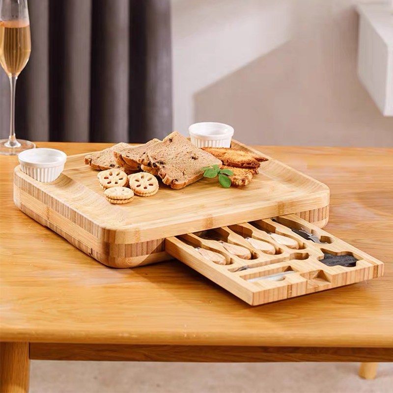 Eco Friendly Bamboo Charcuterie Boards Wood Cutting Blocks With Cutlery Set