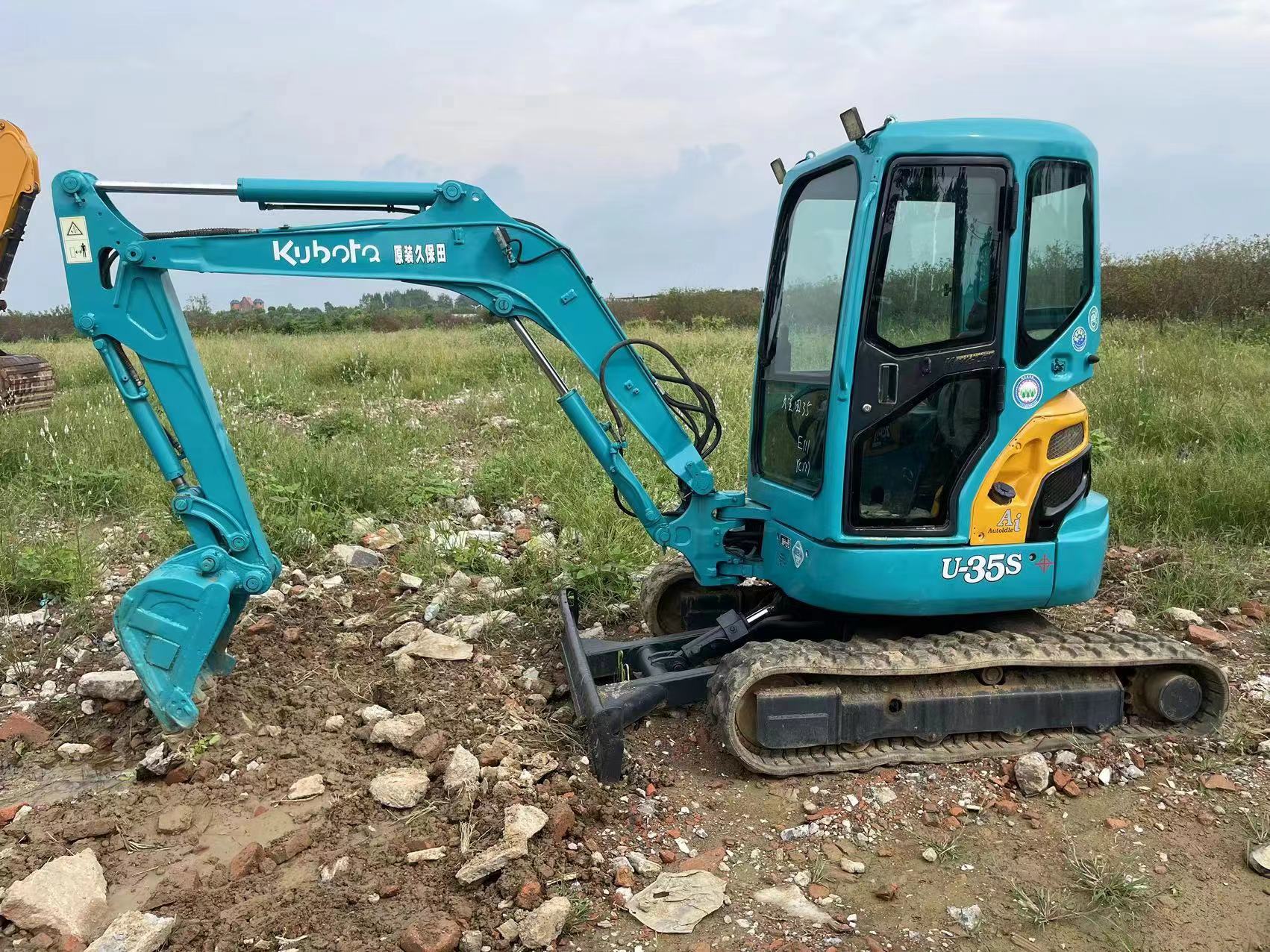 Low working hours Kubota U35S excav sale used excavator with high quality engine and pump excav used cheap used machinery