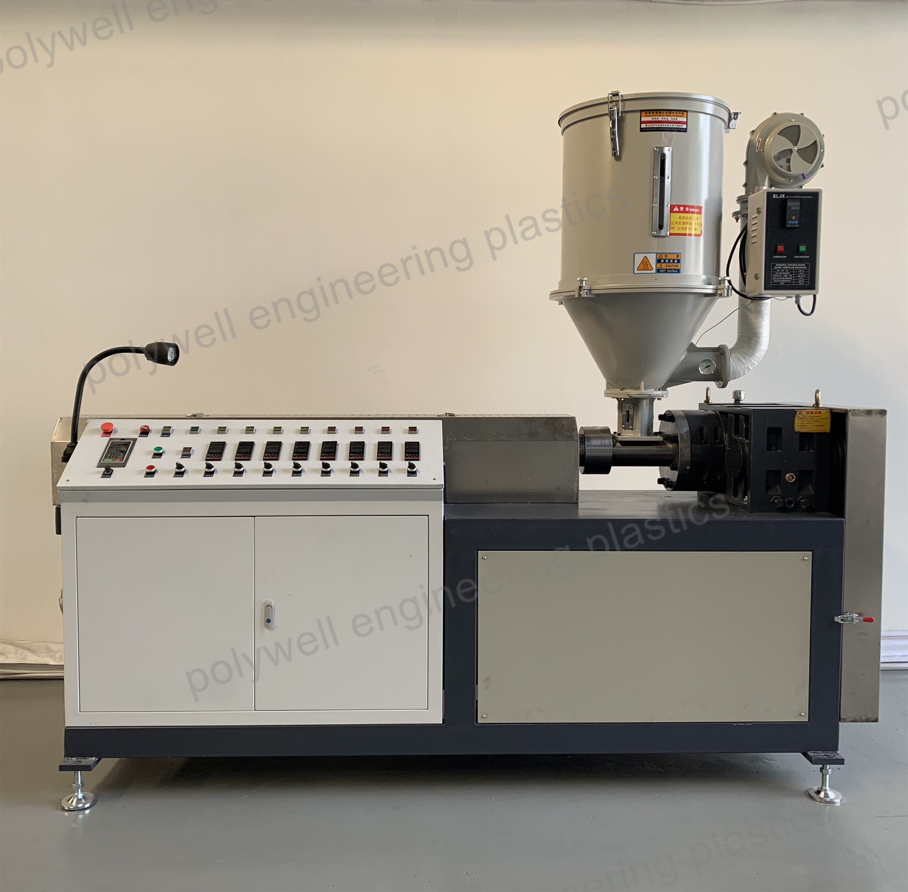 Automatic Plastic Single Screw Extruder Thermal Break Strip Forming Production Line
