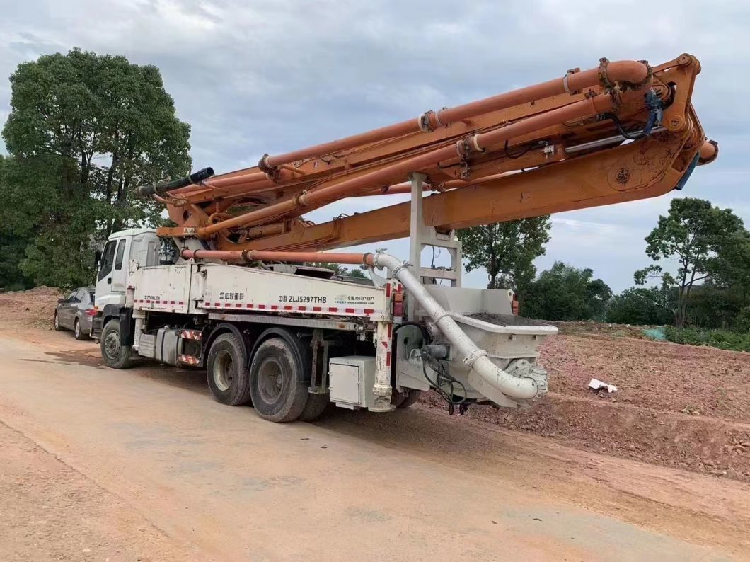 2013 Zoomlion 38m Concrete Pump Truck Pump for Sale