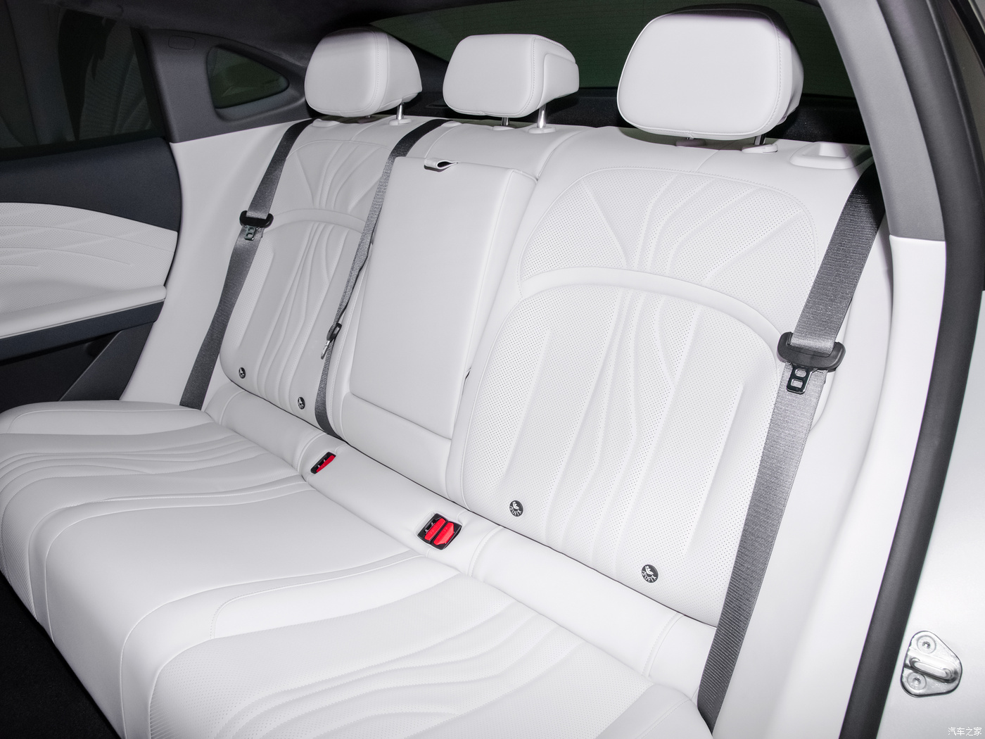2024 Geely Galaxy E8 Electrico Sedan Automotive 665KM Range Max Speed of 190 Km/h 5 Seats Energy Vehicle