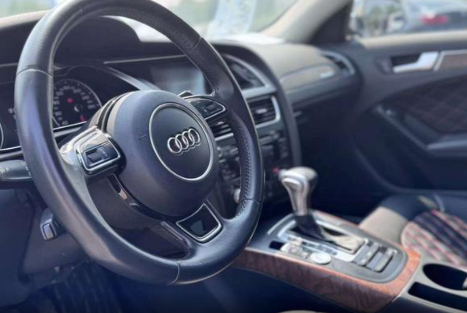 Audi A4L 2015 35 TFSI Automatic Standard Midsize Car Gasoline 2.0T 180HP L4 CVT Continuously Variable Transmission