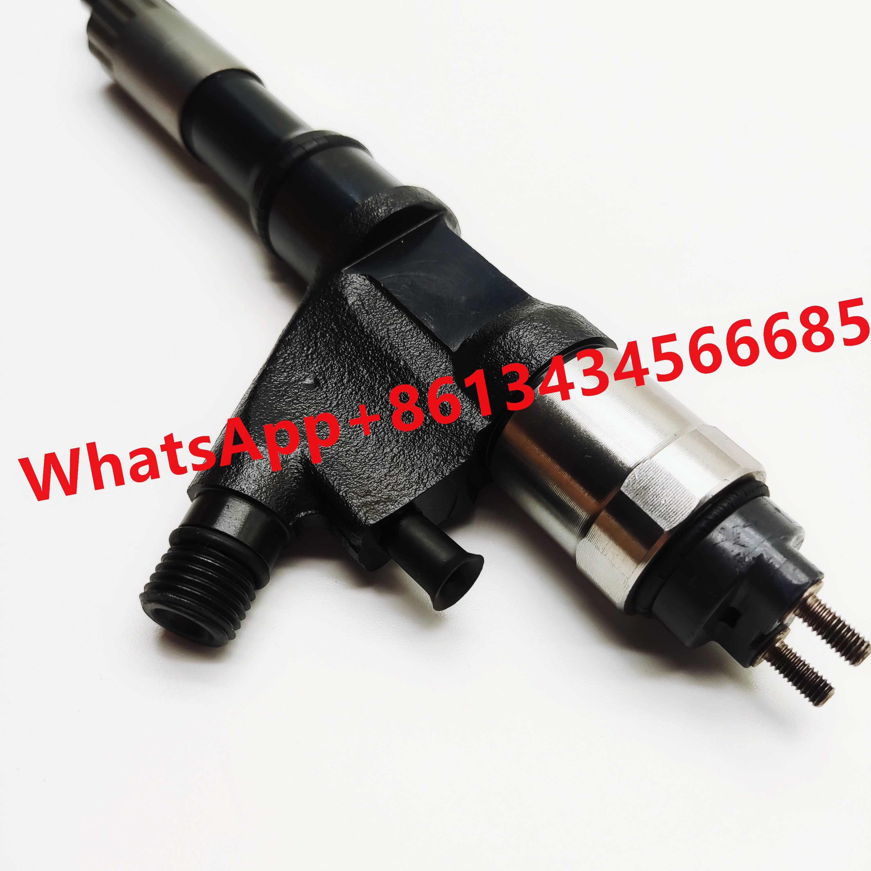 High Quality Diesel Fuel Injector 095000-6700 095000-6701 9709500-670 fuel injector for HOWO VG1540080017A