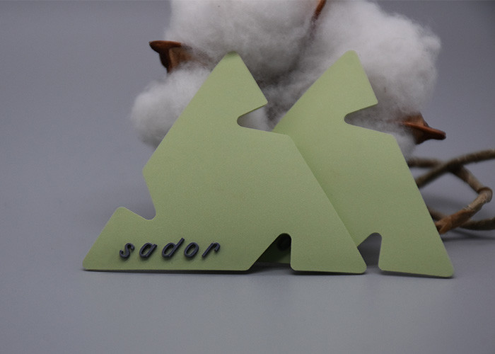 Customized Eco Friendly Silicone Patch Printing Matte Silicone Logo For Clothing