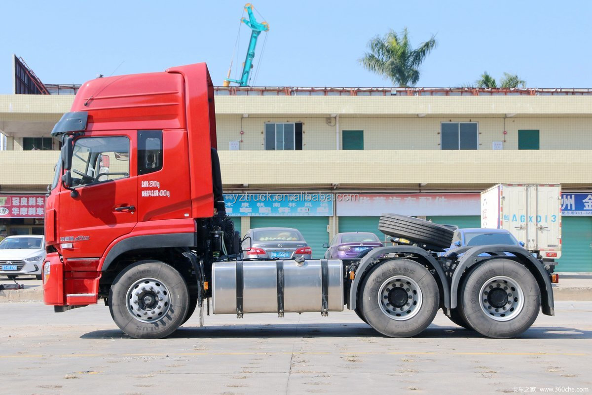 Manual Transmission Diesel Tractor Truck 450HP Euro 5 Emission Standard for Dump and Cargo