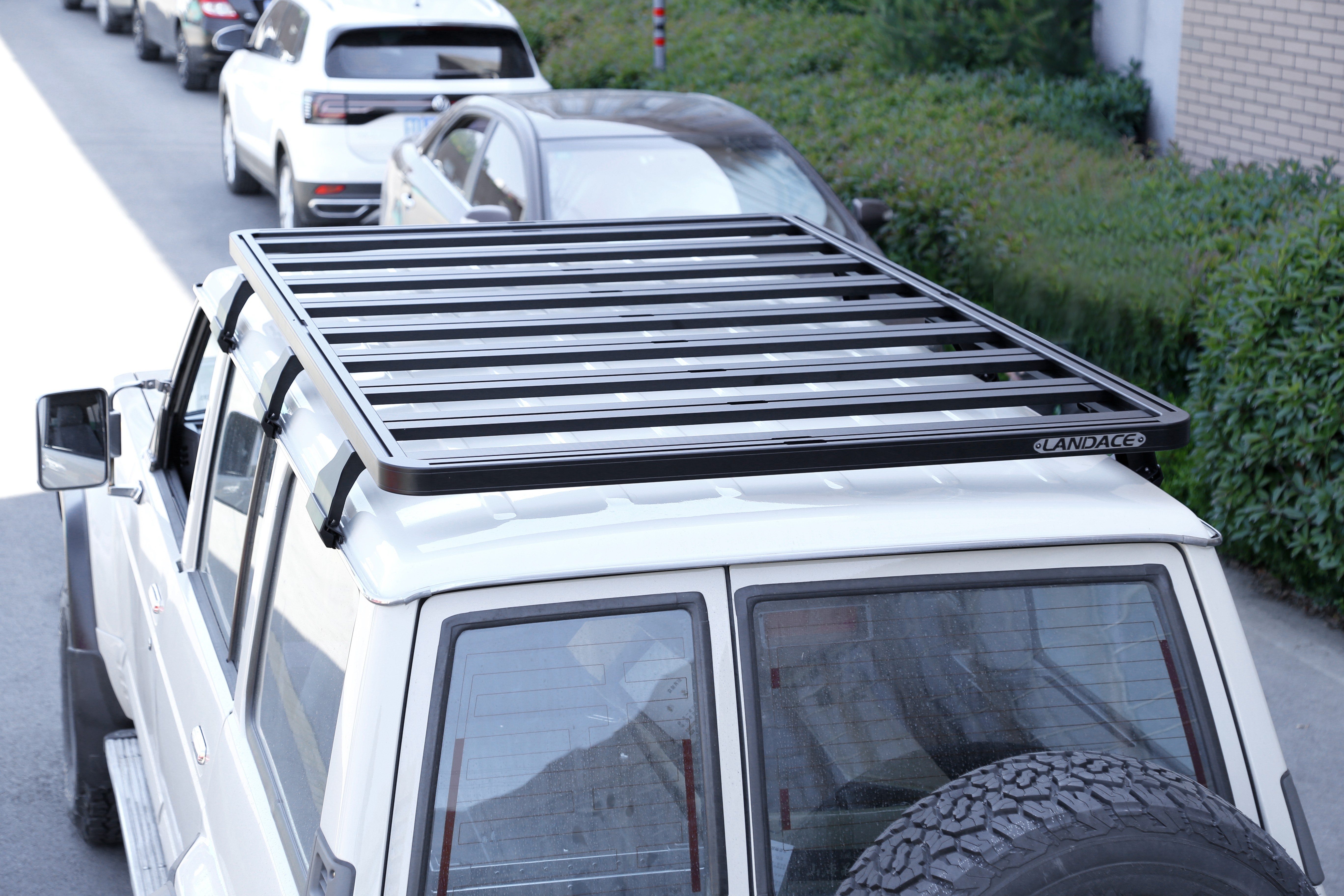 Sturdy and Durable Aluminium Flat Roof Rack Cargo Carrier Luggage Rack for NISSAN Y60