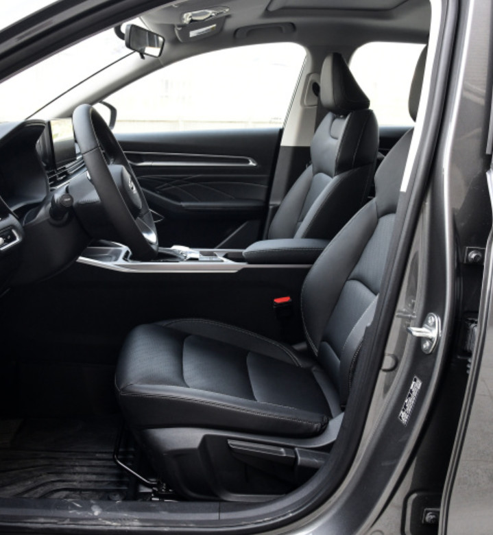 Geely Emgrand 2022 Fourth Generation 1.5L CVT Elite 4 Door 5 seats Sedan