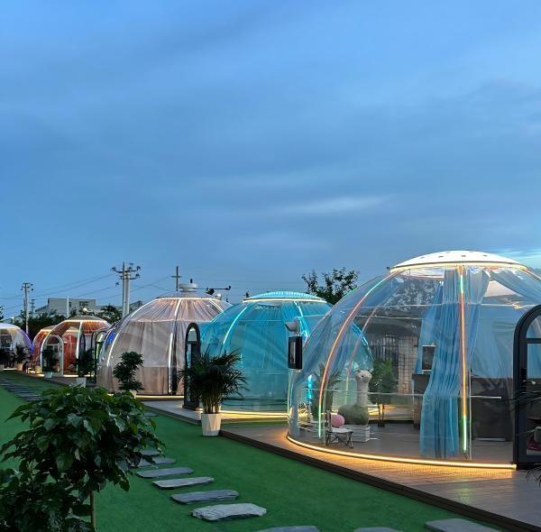 Luxury Outdoor Transparent Inflatable Bubble Lodge for Camping and Hotel Tent