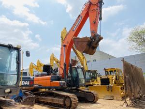 Quality 49 Ton Original Used Doosan DX490LC-9C Crawler Excavator Second Hand With 2.72 m3 Bucket Capacity wholesale