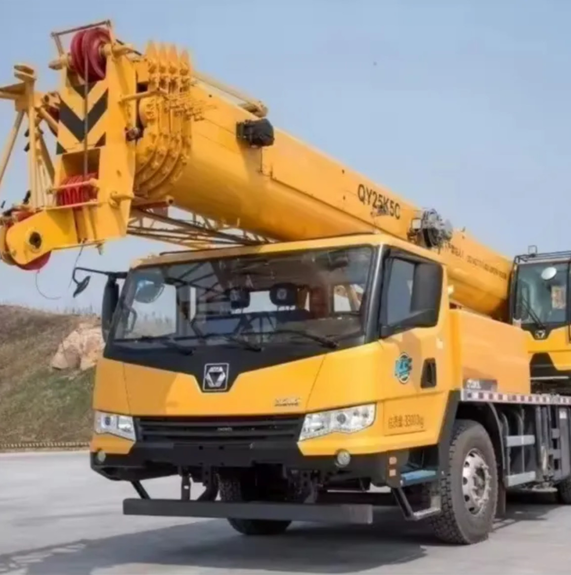 XCMG 44m 5 Section Main Boom 25 Ton QY25K5C 25 Ton Truck Crane