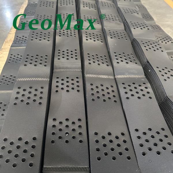 BLACK HDPE GEOCELL 150MM HEIGHT 356MM WELDING SPACE FOR HEAVY-DUTY TRANSPORT