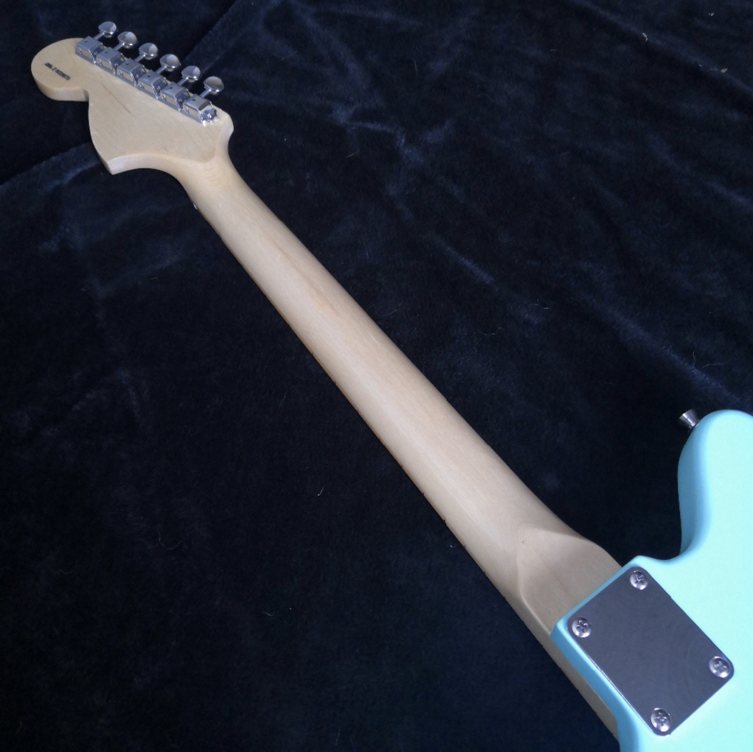 High quality custom alder body mahogany neck alder back side jaguar electric guitar