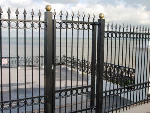 Quality Heavy Duty Iron Wrought Fence Hot Dipped Galvanized wholesale