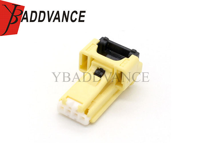 PBT Electrical Female 4 Position Sumitomo Automotive Connectors