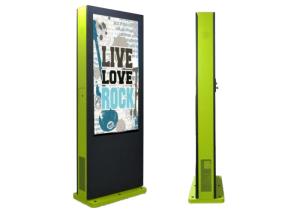 Quality Metal Outdoor Digital Advertising Screens , Outdoor LCD Signs Windows OS 55 Inch wholesale