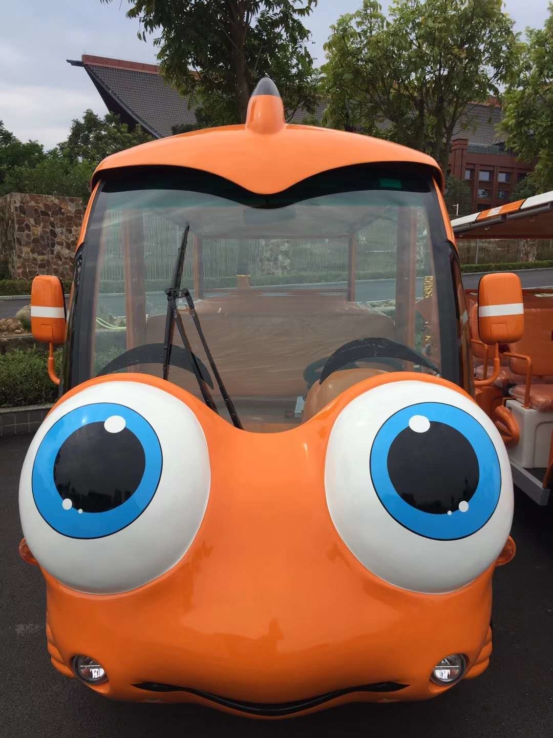cartoon electric sightseeing car 14 seats Size 5710*1590*2160mm power 72v7.5kw