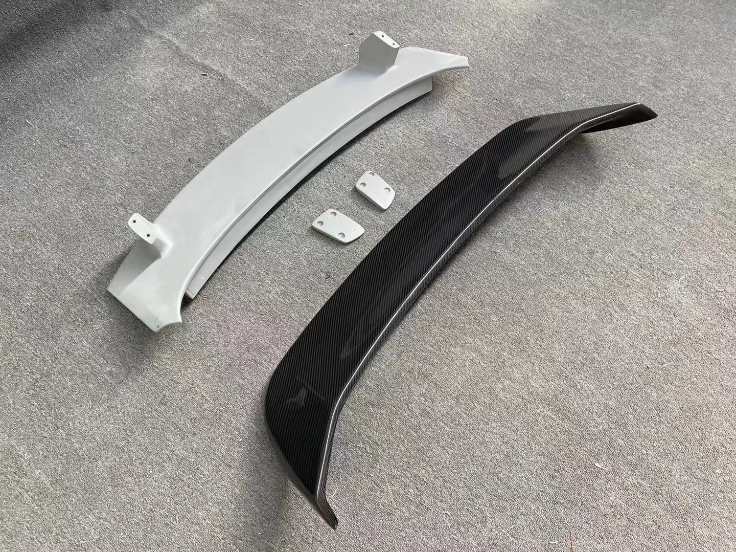 Auto Parts for Porsche Palamela 971 Spoiler the Palamela 971 Was Upgraded with a Techart Style Carbon Fiber Spoiler
