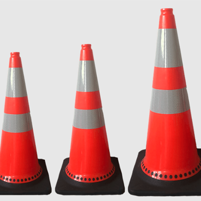 PE Plastic Road Cone For Highway Traffic Safety In Eye-Catching Orange