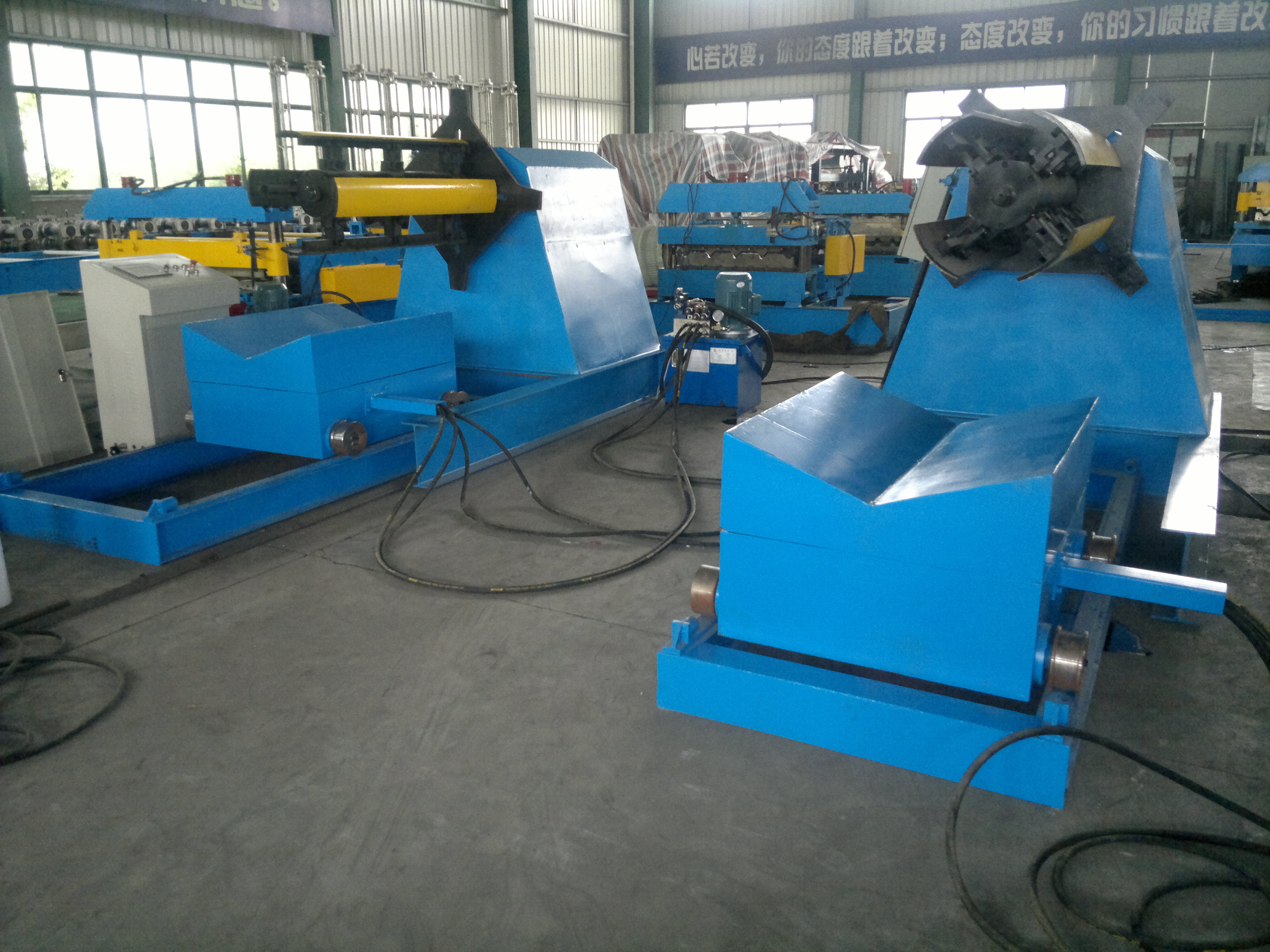 CNC Control System Hydraulic Uncoiler For Roof Panel Roll Forming Machine