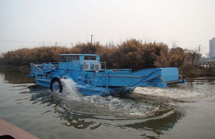 Light Flexible 9 Cubic Capacity Eco Harvester For Moderate Water Areas