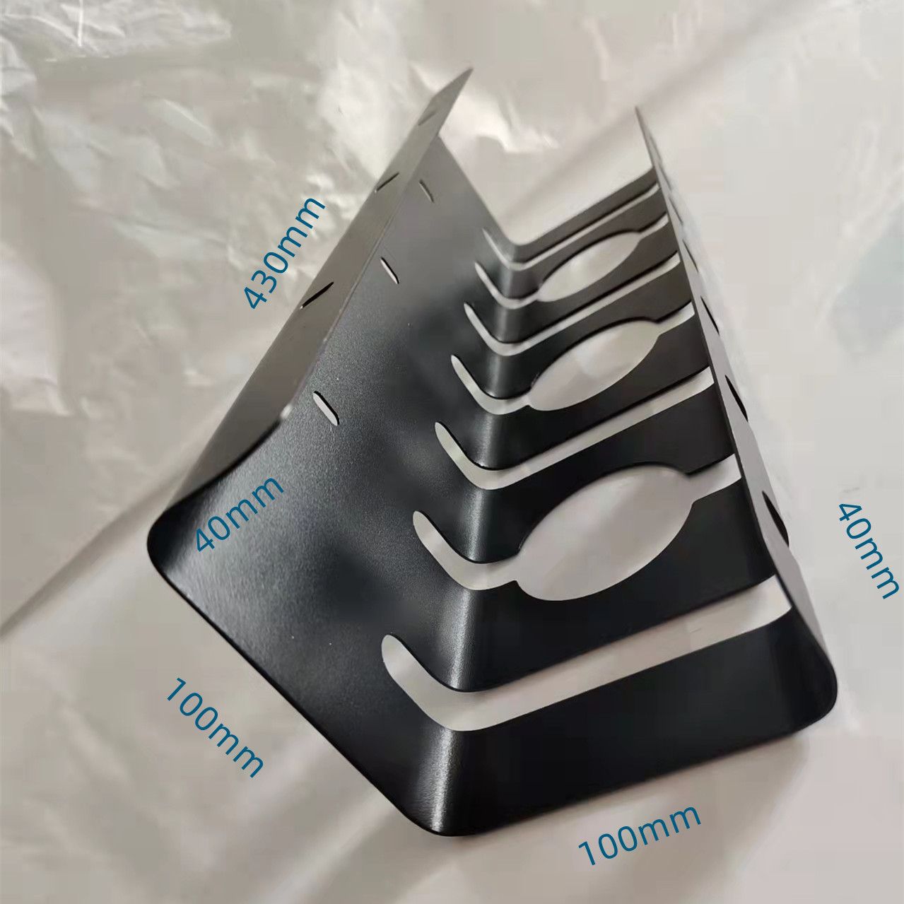Wire Management Rack Under The Table 1mm Thickness ISO ROHS Certified for Home and Office