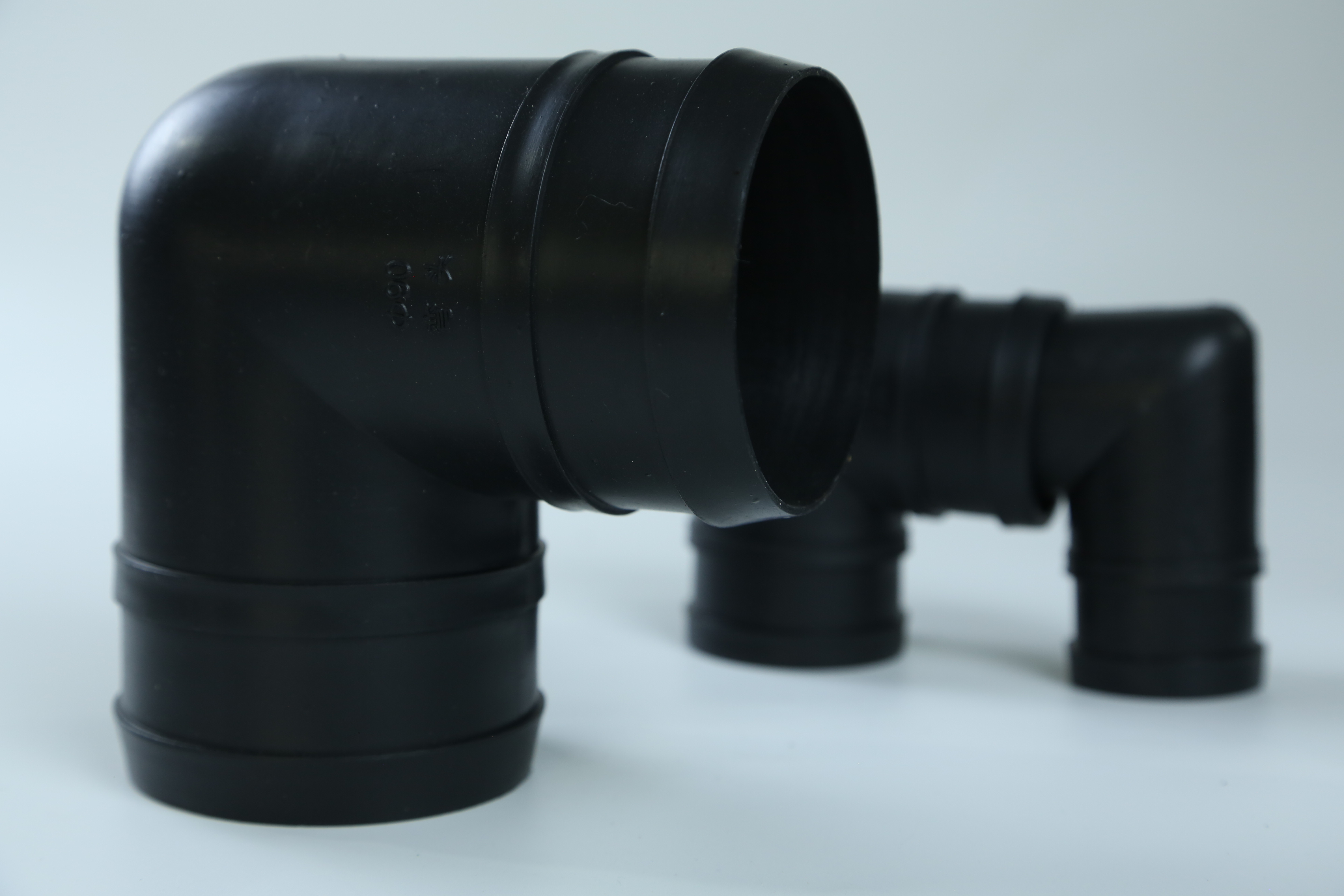 ODM PE Pipe Elbow UV Resistant Plastic Tube Elbow In Agricultural Irrigation