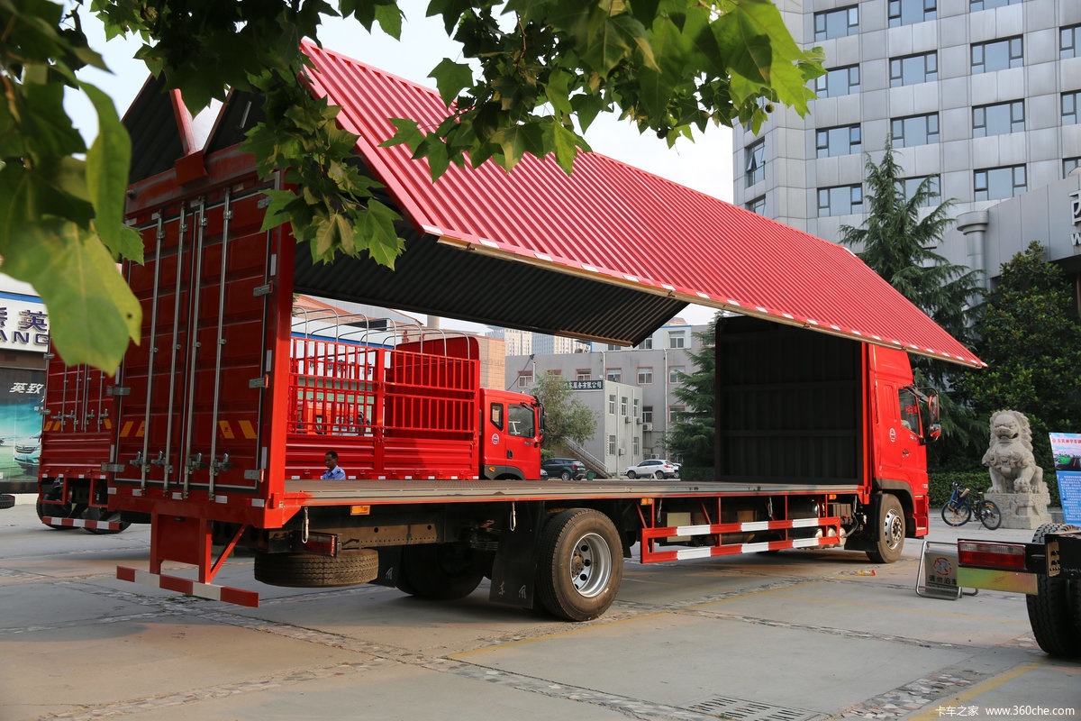 Dongfeng 245 4x2 Lhd Wingspan Euro 5 Cargo Truck Manual Transmission 6 8L Engine Capacity