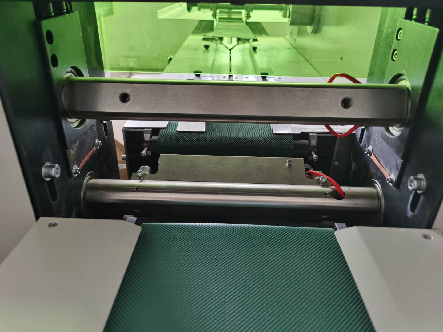 SS304 Premade Pouch Packing Machine 40bags/min 350mm N95 Mask