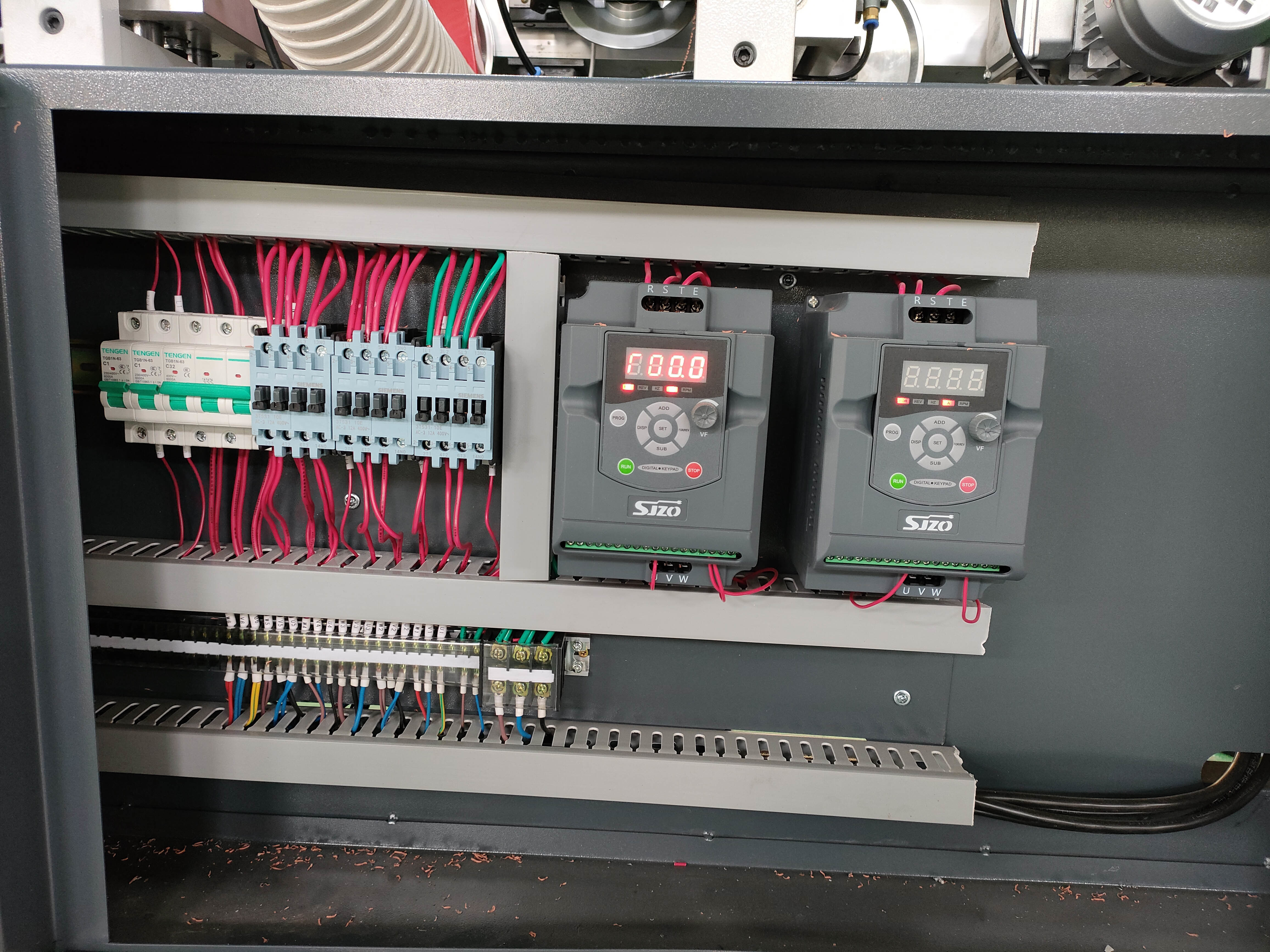 Wood Board Edge Banding Machine for Kitchen Cabinet Production Panel Thickness 10-60mm Edge Band Tape Thickness 0.4-3mm