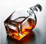 750mL Custom Glass Bottle Healthy Lead-free Material Screw Cap Transparent Leak