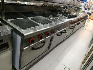 Quality Western Kitchen Equipment Commercial Gas Stove 4 Burner with Down Oven 700*700*850+70mm wholesale