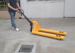 Big Capacity Ride On Pallet Truck , Heavy Duty Narrow Pallet Jack Lightweight