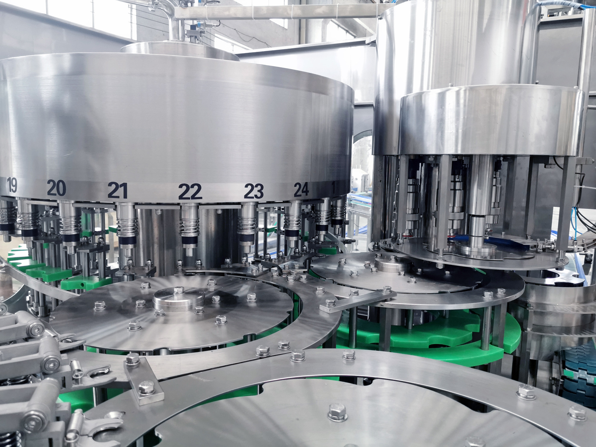 Hygienic 500Ml Plastic Bottle Filler , Water Bottling Machine