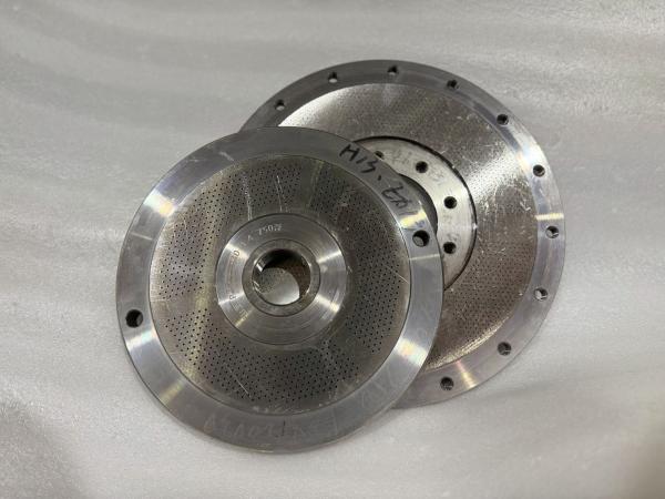 High Vacuum Furnace Heat Treatment and Customizable Extruder Flat Dies for