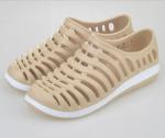 Customized Color Garden Clog Slippers Wear Resistant Hollow Vamp Water Shoes