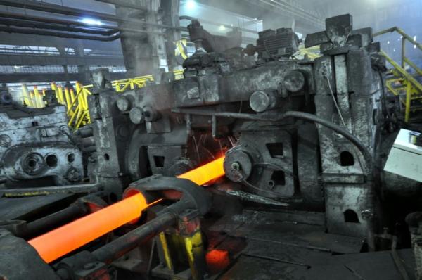 Low Carbon Steel Seamless Tube Automatic Punching Machine 185KW For Roll Forming