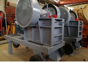 Quality 30tph Diesel PE Jaw Crusher Portable Stone Jaw Crusher 300r/Min wholesale