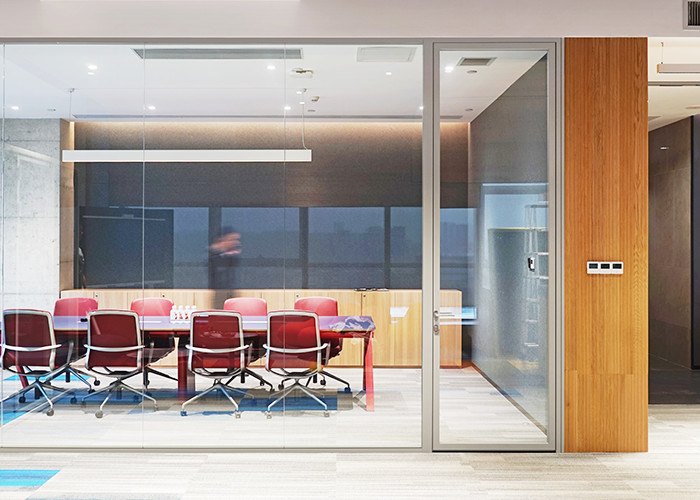Meeting Room Glass Partition Walls Single Glass 25mm Thickness Aluminum Frame Full View