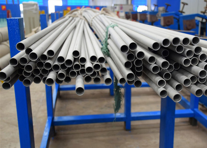 34CrMo4 SS Seamless Boiler Tubes / Mechanical DIN 2391 High Pressure Hot Rolled Steel Tube
