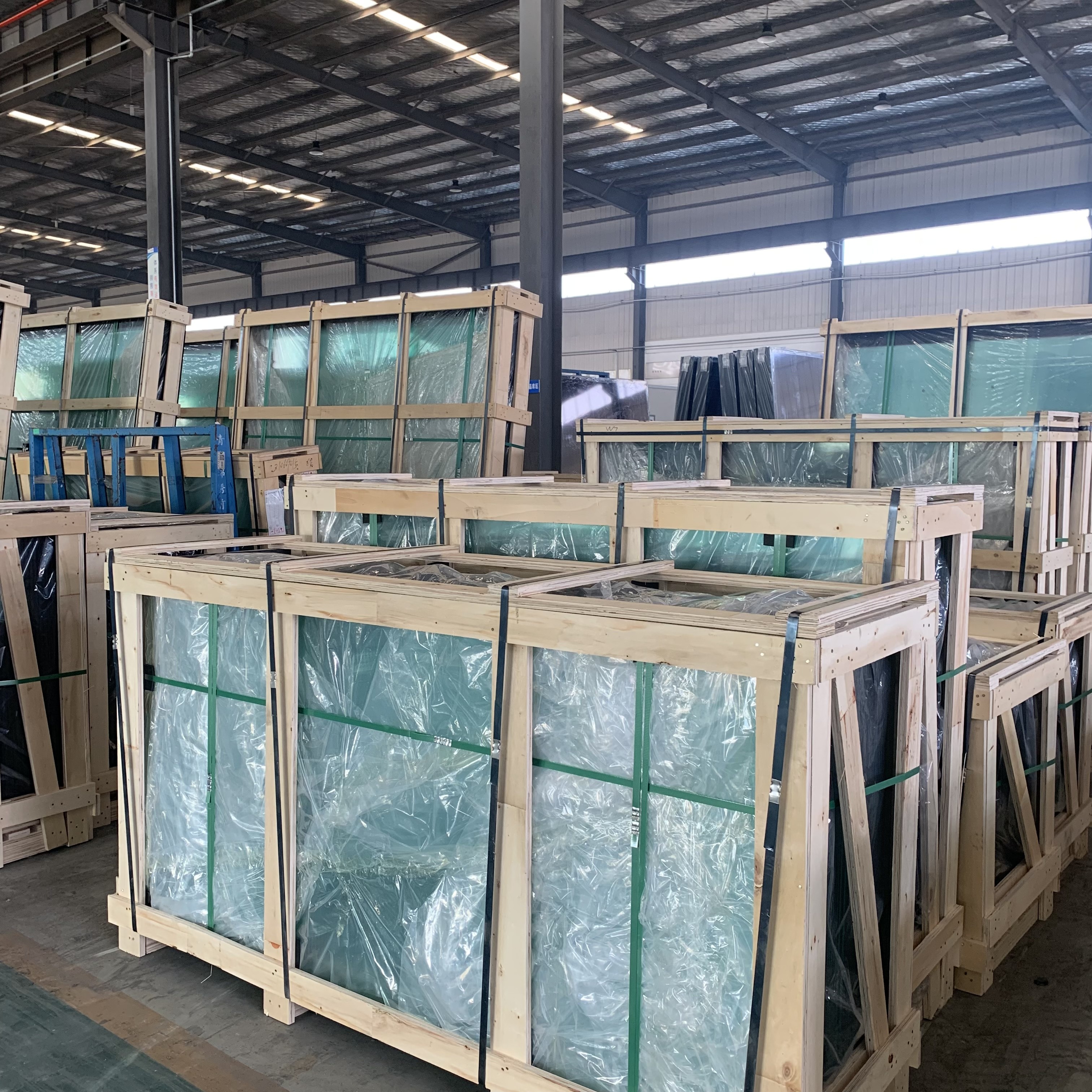 glazed glass curtain wall black