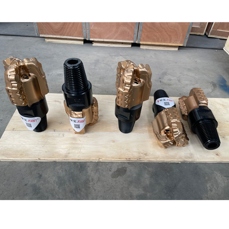 High Quality 4 1/4inch PDC Core Drill Bit 3blades