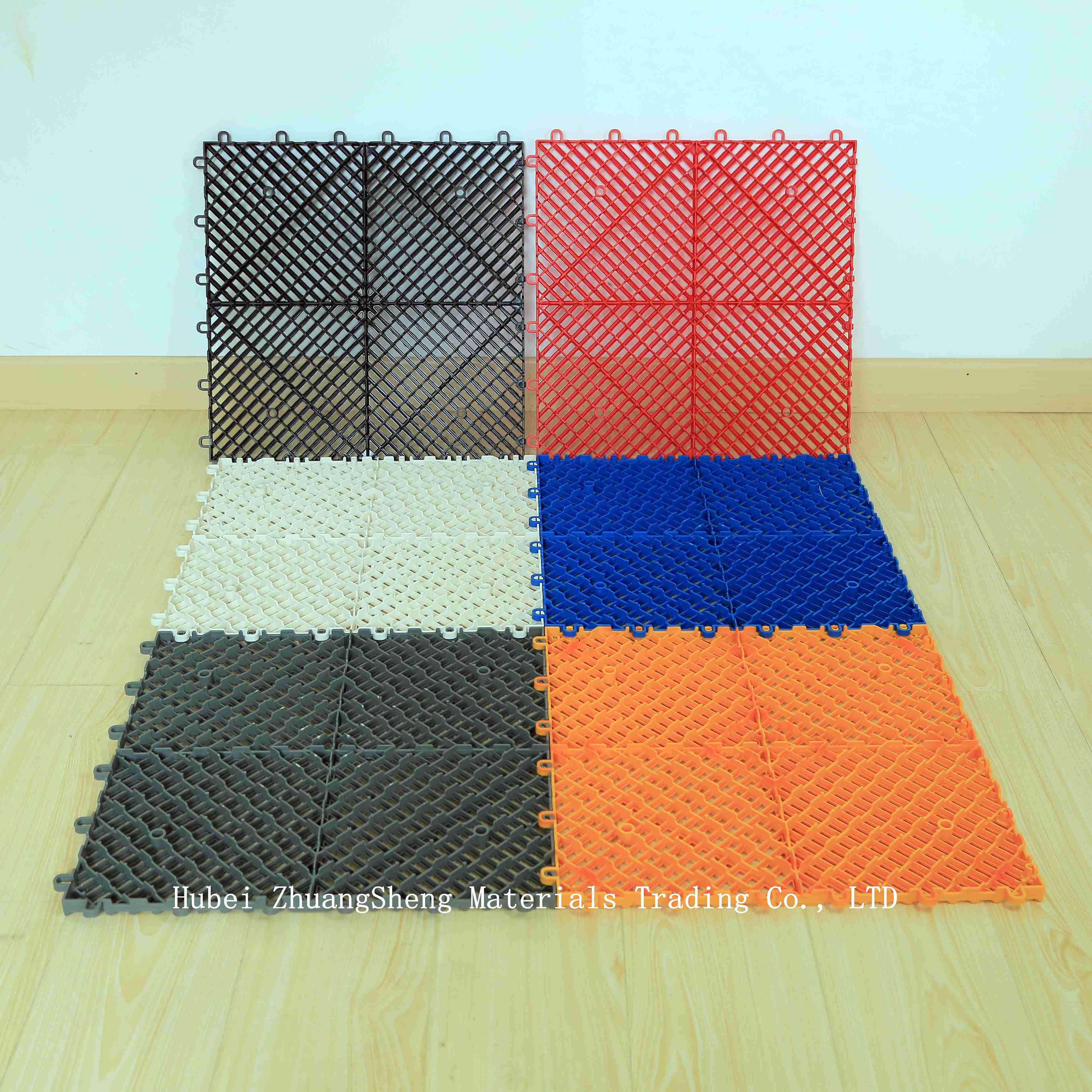 1.8mm Plastic Floor / Plastic Permeable Floor / Modern Interlocking PP Flooring Indoor Sports Plastic Floor Mats