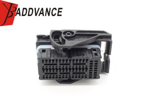 Quality Black 64 Position 2050010-1 TE Connectivity AMP Connector wholesale
