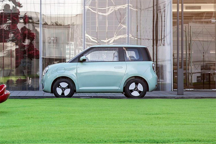 CHANGAN LUMIN China Mini Electric Car 155-301KM Battery Life