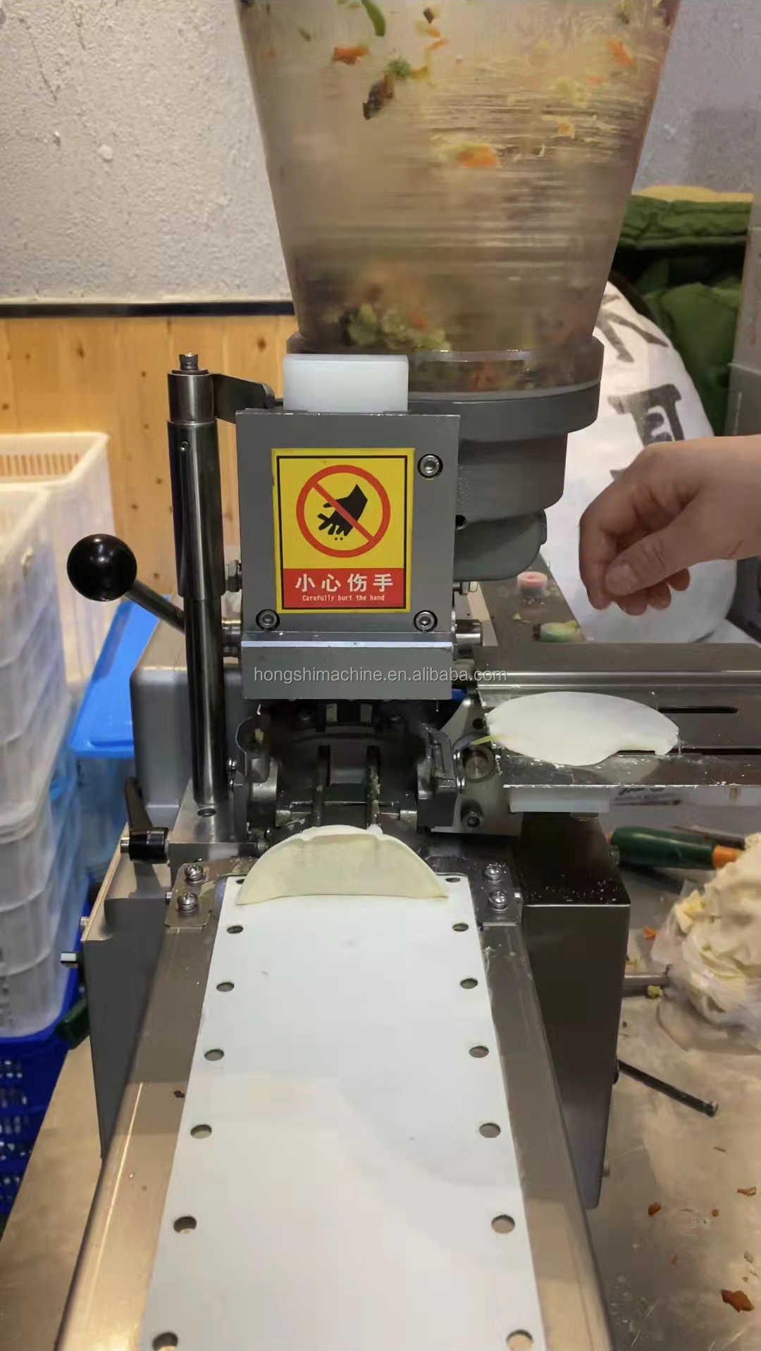 Tabletop Dumpling Making Machine Fried Dumpling Maker Machine Japanese Gyoza Making Machine