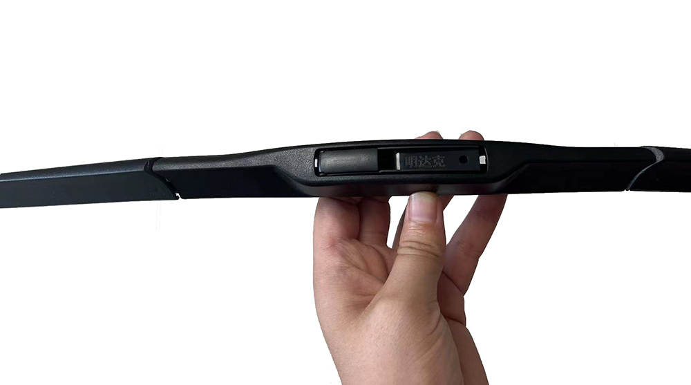 ABS Plastic Adaptor Universal Windshield Wiper for Cold and Warm Weather Reliability
