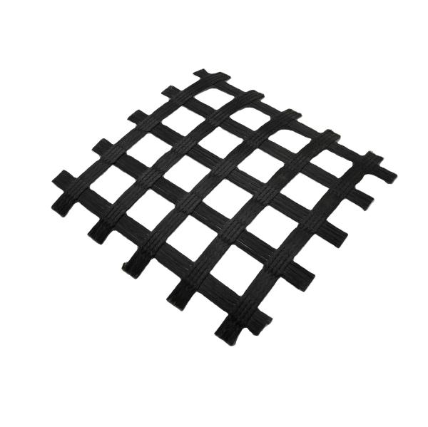 Onsite Training Service Strengthen Roads and Bridges with Polyester PET Geogrid