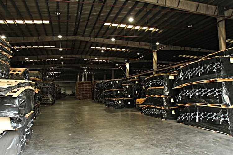 Okumen Natural Wood Veneer Plywood Customized 0.18 - 0.55mm Thickness